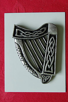 Irish Harp Turf Plaque 3.5" Irish Harp Turf Plaque 3.5"
(500 year old Irish peat)