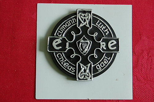 GAA Miniature Turf Crest Plaque GAA Miniature Turf Crest Plaque
(Irish Gaelic Sports)
