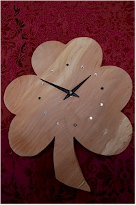 Irish Shamrock Clock Irish Shamrock Clock
(by Paul McEvoy)