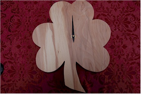 Plain Irish Shamrock Clock Plain Irish Shamrock Clock
(by Paul McEvoy)