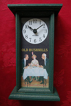 Old Bushmills Irish Whiskey Old Bushmills Irish Whiskey
(Antique Pub Clock)