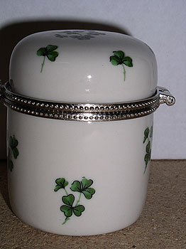 Shamrock Irish Small Cute Trinket Box Shamrock Irish Small Cute Trinket Box
(Irish Ceramic)