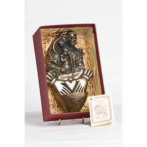 Claddagh Family Waterfont Claddagh Family Waterfont
(Irish Bronze)