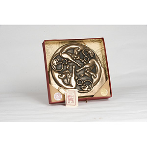 Bronze Trinity of Celtic Dogs Bronze Trinity of Celtic Dogs
(Made in Ireland)
