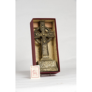 Traditional Irish Celtic Bronze Cross Traditional Irish Celtic Bronze Cross
(Made in Ireland)