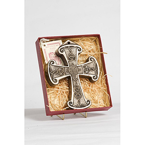 Bronze Curved Celtic Cross Bronze Curved Celtic Cross
(Unusual design)