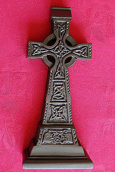 Irish Turf Tall Celtic Cross Irish Turf Tall Celtic Cross
(10" inches)