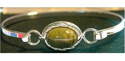 Irish Silver Plated Oval Bangle Irish Silver Plated Oval Bangle
(Connemara Marble)