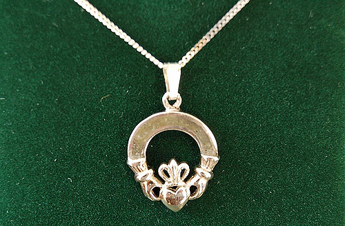 Connemara Marble Irish Claddagh Loop Pendant