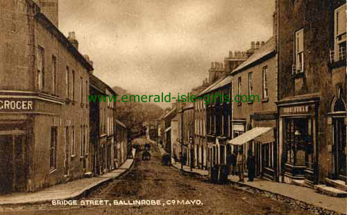 Ballinrobe - Mayo - ivy houses