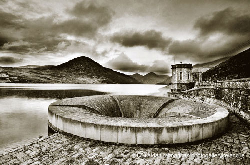 Spelga Dam, Mourne Mts, Co Down Spelga Dam, Mourne Mts, Co Down
(Spelga Dam, Mourne Mts)
