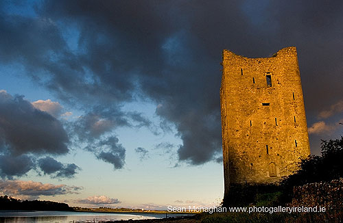 Belvelly Tower, Co Cork Belvelly Tower, Co Cork
(Belvelly Tower,)