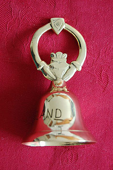 Claddagh Large Irish Brass Bell Claddagh Large Irish Brass Bell
(Ireland inscription)