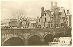 Sligo Town - The Bridge
(old b/w Irish photo)