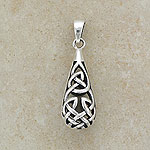 A Celtic Design Silver Pendant
(.925 sterling silver)
