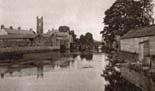 Trim - Meath - River Boyne
(circa 1910)