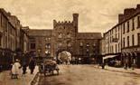 Clonmel - Tipperary - B/W West Gate
(old vintage photo)