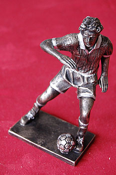 Soccer Player Figure 5.5" tall Soccer Player Figure 5.5" tall
(Polyresin)