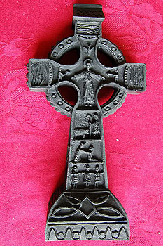 Irish Turf Celtic Cross 8" x 4" Irish Turf Celtic Cross 8" x 4"
(Handcrafted)
