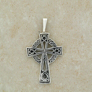 A Traditional Celtic Cross Pendant