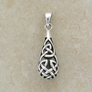 A Celtic Design Silver Pendant