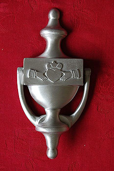 Claddagh Door Knocker Claddagh Door Knocker
(Mullingar Pewter)