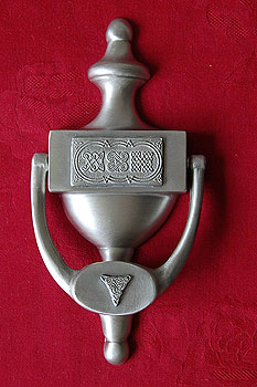 Celtic Irish Door Knocker Celtic Irish Door Knocker
(Mullingar Pewter)
