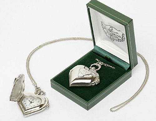 Triskele Stainless Steel Heart Locket Watc