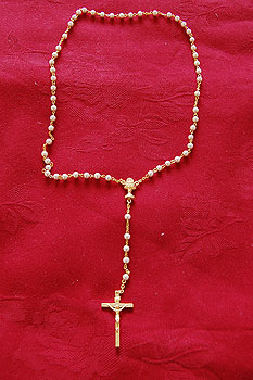 Rosary Beads Set White Pearl Beads Rosary Beads Set White Pearl Beads
(Gold Style Crucifix)