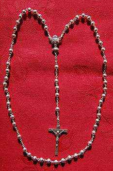 Silver Set of Italian Rosary Beads Silver Set of Italian Rosary Beads
(& Silver Crucifix)