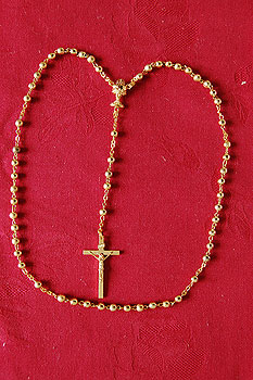 Gold Metal Set of Italian Rosary Beads Gold Metal Set of Italian Rosary Beads
(Gold Style Crucifix)